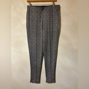 NWT- Tahari Plaid leggings size L